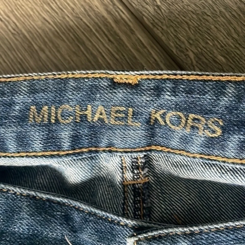 Michael Kors jeans size 8 blue straight leg denim